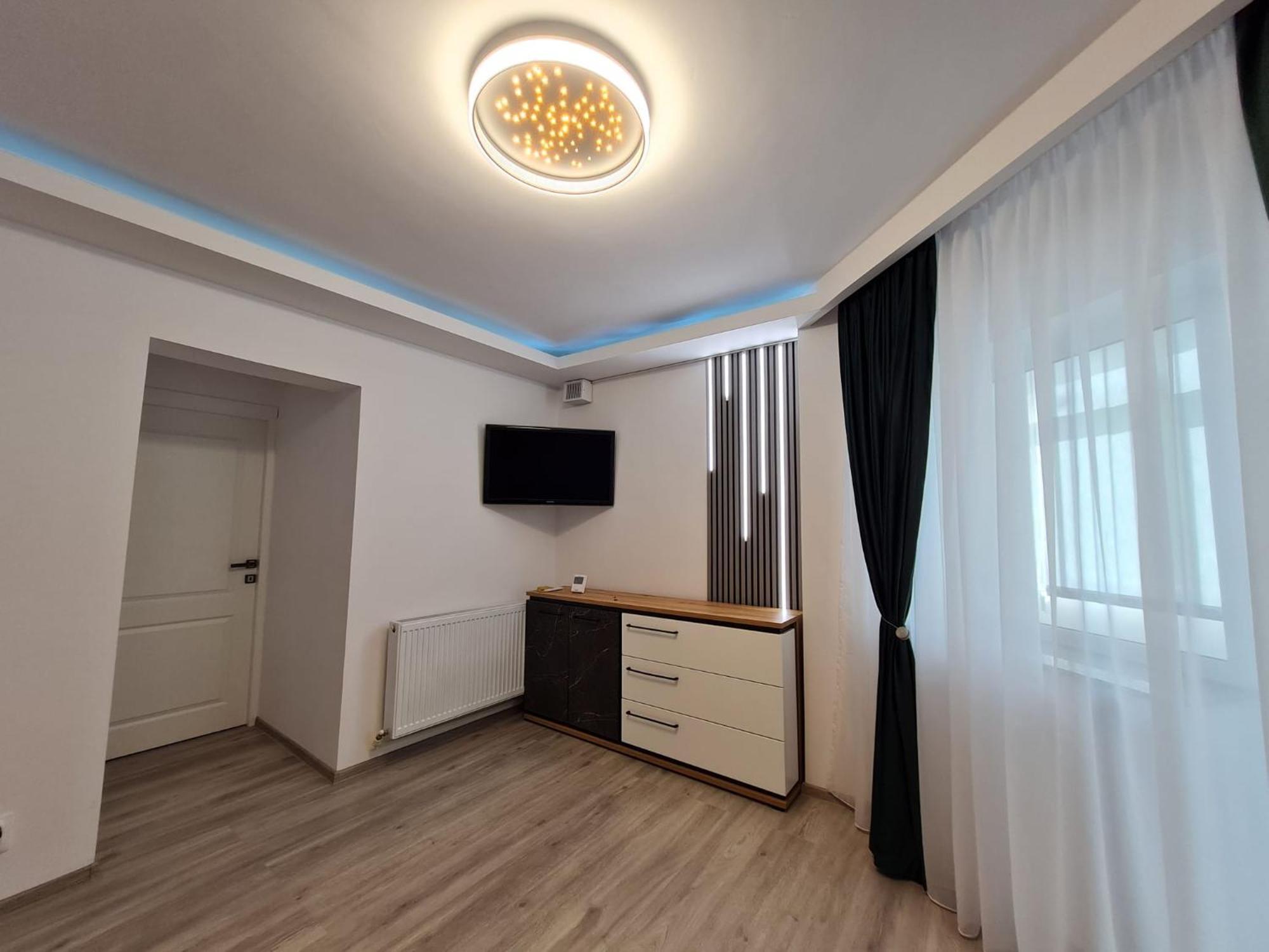 Apartment Romanescu One *