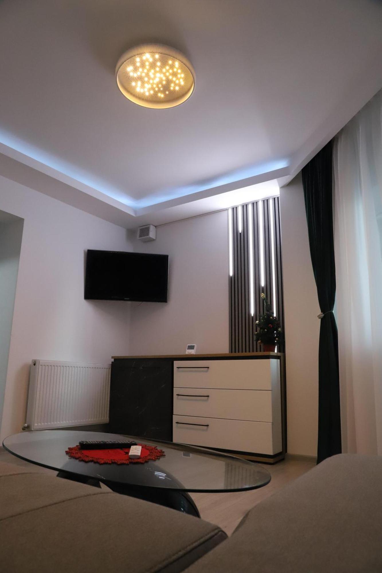 Romanescu One Apartment